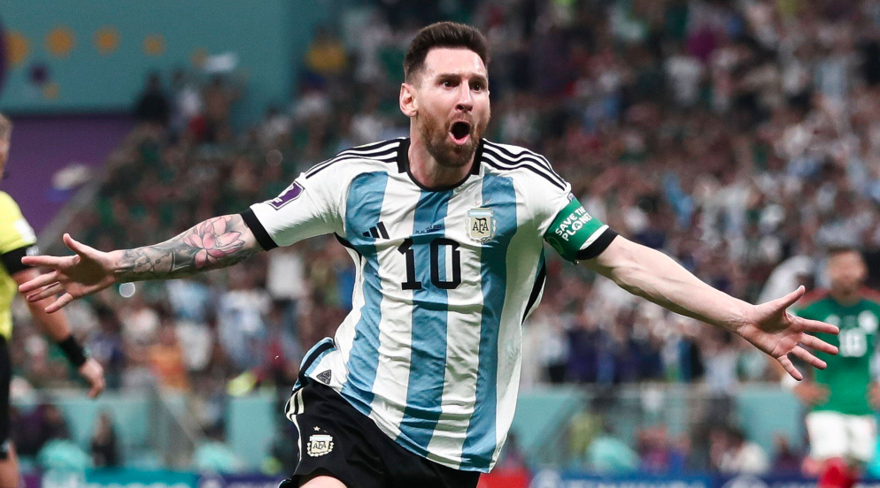 Messi Uruqvay milli komandasını tərk edən Suaresə ehtiramını bildirir