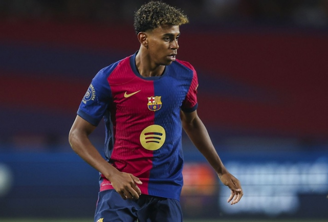 Rafinha Yamalın oyununun Messidən çox Neymara bənzəməsinin səbəbini açıqlayıb